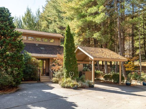 604 Spanish Oak Ln, Hendersonville, NC, 28791-2933 | Card Image