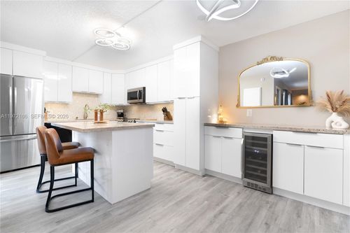 9844-9844 Nw 6th Ct, Plantation, FL, 33324-4900 | Card Image