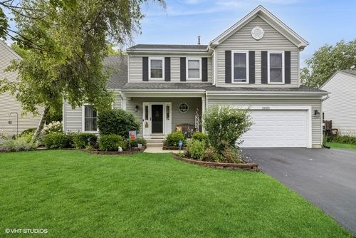 3925 Peartree Dr, Lake In The Hills, IL, 60156-4638 | Card Image
