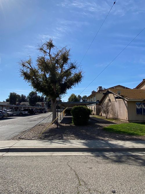 apt-114-657 W Parlier Ave, Reedley, CA, 93654-2036 | Card Image