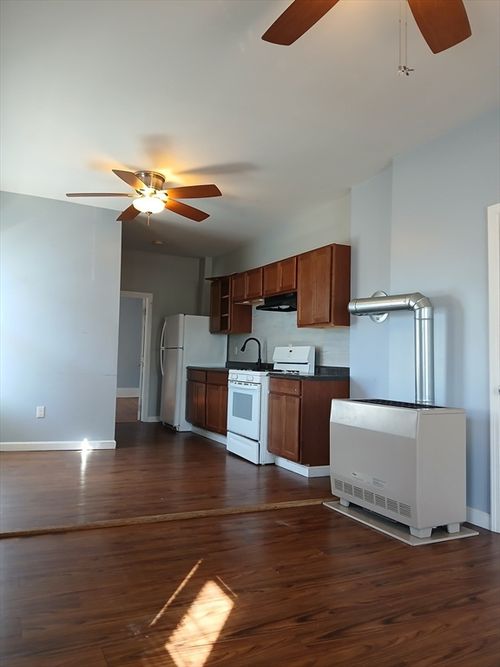 3e-49 Frederick St, New Bedford, MA, 02740 | Card Image