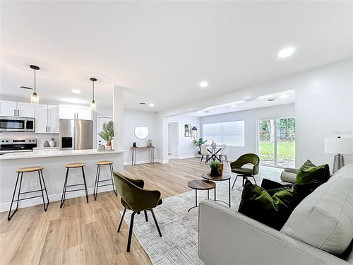 2029 Golf Vista Ct, ORLANDO, FL, 32808-6139 | Card Image