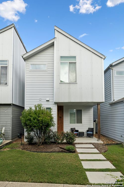 unit-16-330 Clay St, San Antonio, TX, 78204-2472 | Card Image