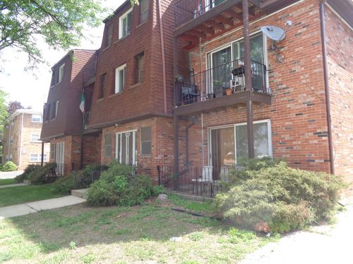302-9729 Ridgeland Ave, Oak Lawn, IL, 60453-2761 | Card Image
