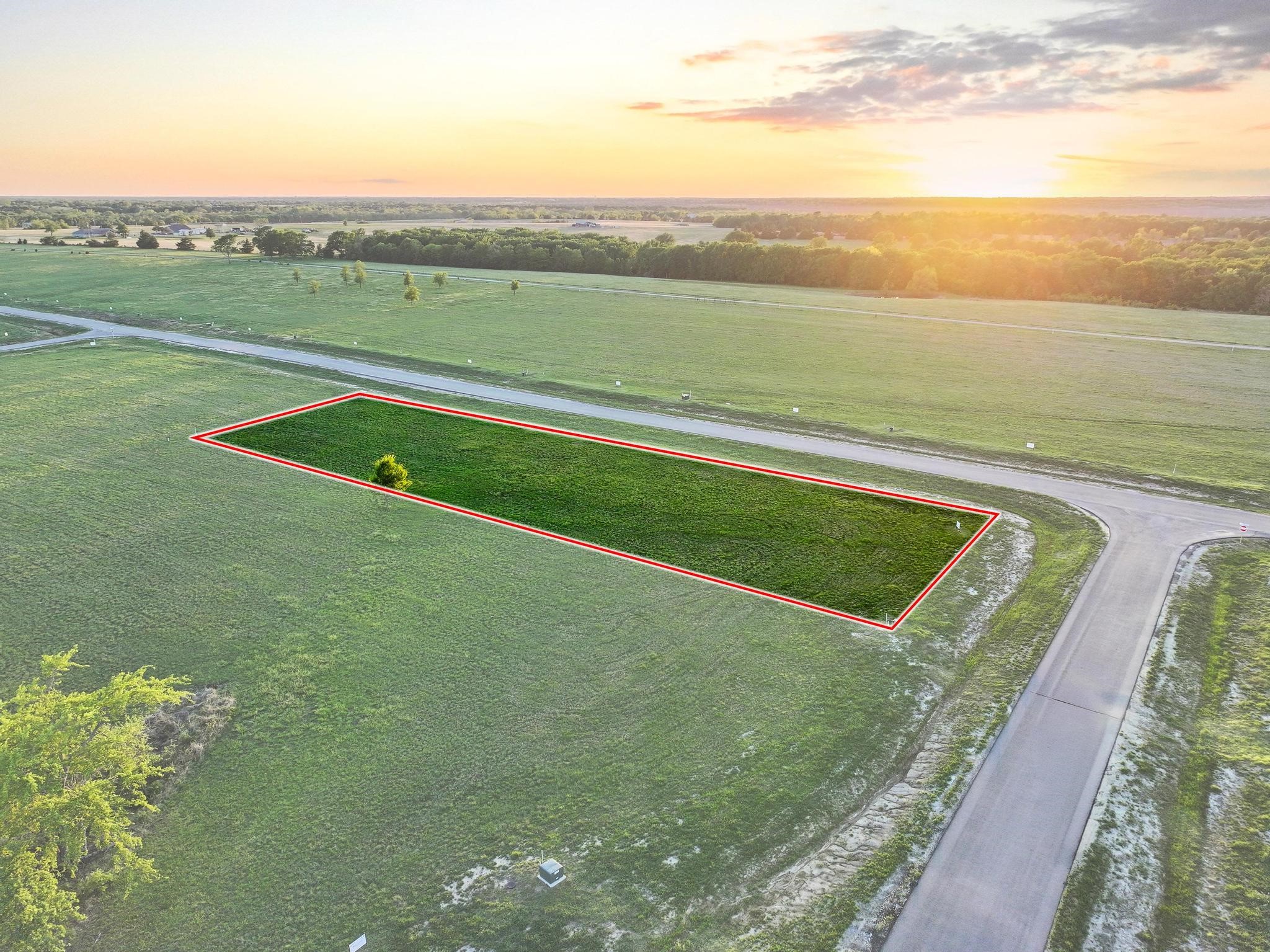 Land in Dodd City