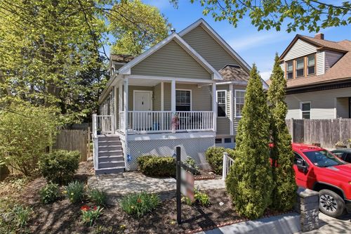 170 Jastram St, Providence, RI, 02908-2707 | Card Image