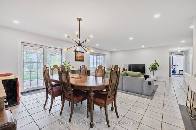 958375 7 Th Line E, House other with 4 bedrooms, 2 bathrooms and 8 parking in Mulmur ON | Image 15