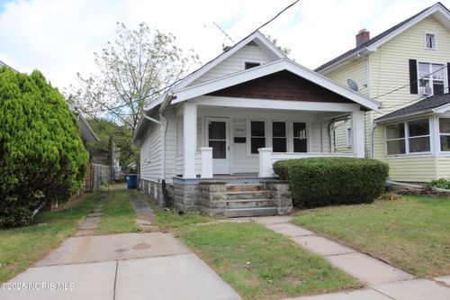 3904 Burton Ave, Toledo, OH, 43612-1138 | Card Image