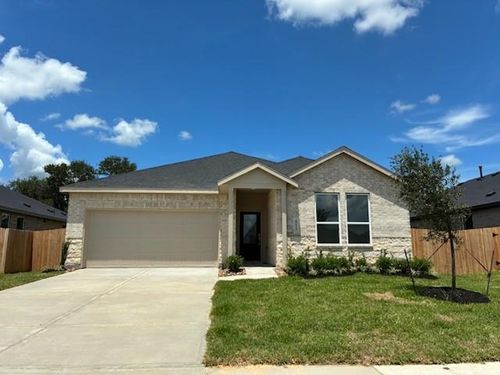 425 Robin St, Angleton, TX, 77515-5672 | Card Image