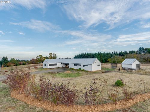 17075 Se Walnut Hill Rd, Amity, OR, 97101 | Card Image