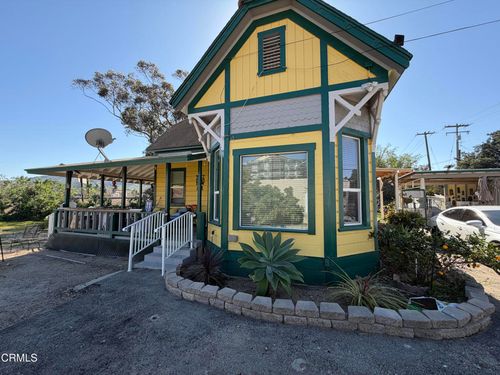 112 Whipple Rd, Santa Paula, CA, 93060-9505 | Card Image