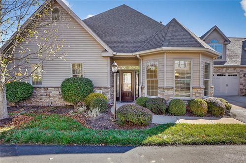 2749 Shadowrock Ct, Gibsonia, PA, 15044-8334 | Card Image