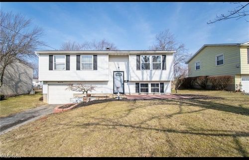 5630 Stanford Ave, Austintown, OH, 44515-4128 | Card Image