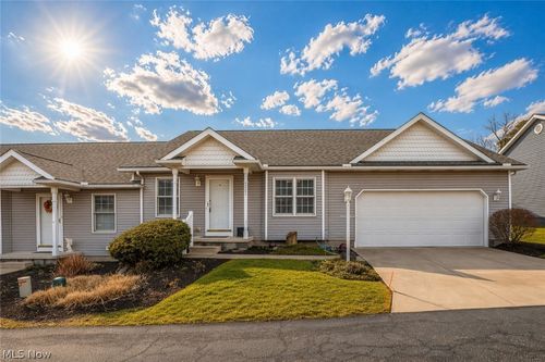 3301 Sumser St Nw, North Canton, OH, 44720-7954 | Card Image