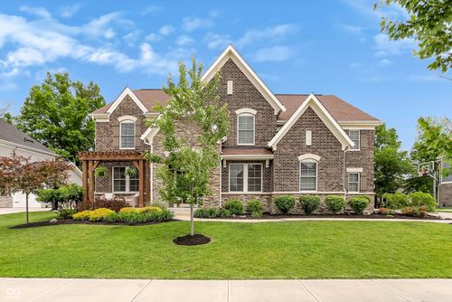 12059 Chapelwood Dr, Fishers, IN, 46037-4235 | Card Image