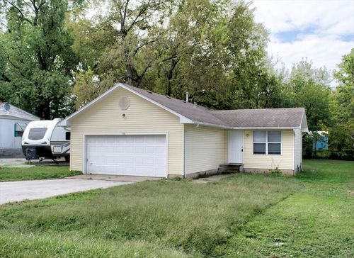 108 W Robberson St, Willard, MO, 65781-9480 | Card Image