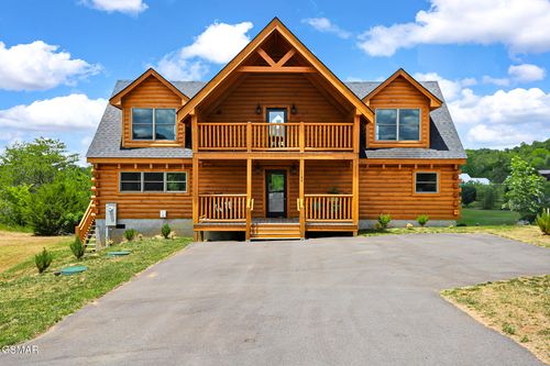 1144 Sanctuary Shores Way, Sevierville, TN, 37876-1472 | Card Image