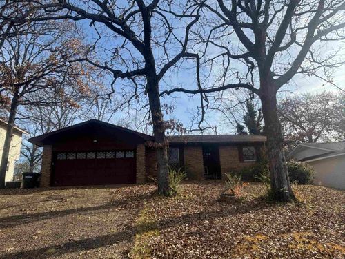 8708 Patricia Lynn Ln, Sherwood, AR, 72120-3085 | Card Image