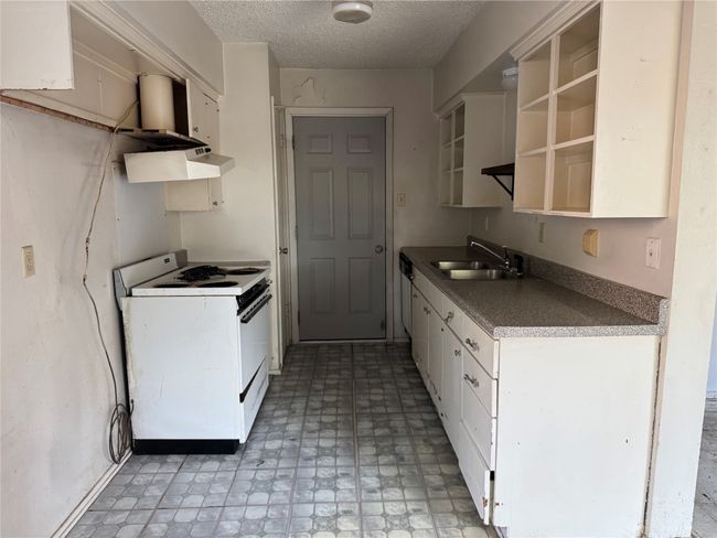 819 Wateka Way, House other with 3 bedrooms, 2 bathrooms and null parking in Richardson TX | Image 10