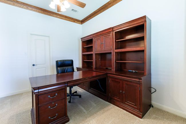 10003 Savannah Ave, House other with 4 bedrooms, 5 bathrooms and null parking in Lubbock TX | Image 25