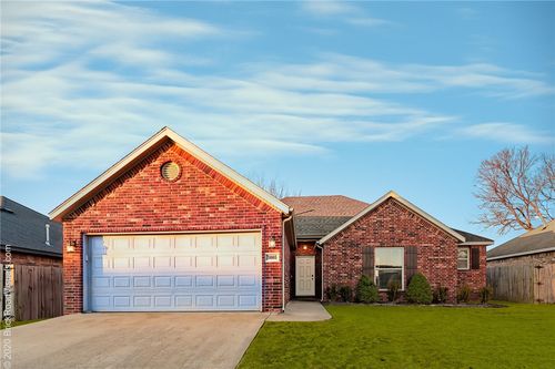 3605 W Amour Dr, Rogers, AR, 72758-1610 | Card Image