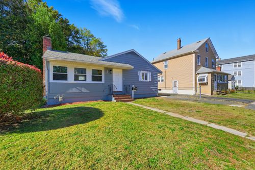 33 Kenyon Pl, East Hartford, CT, 06108-2326 | Card Image