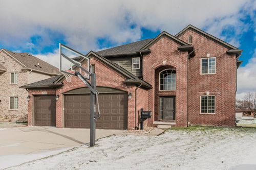 36311 English Court, Sterling Heights, MI, 48310 | Card Image