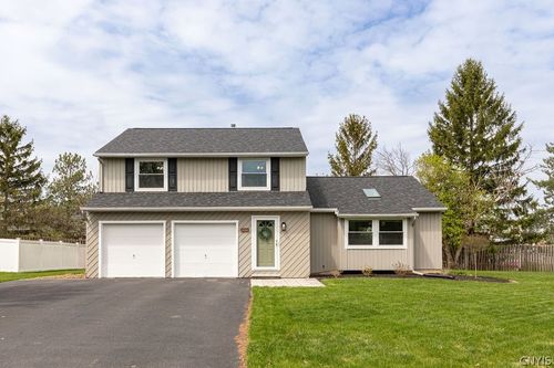 5100 Coffee Tree Ln, Syracuse, NY, 13212-4401 | Card Image