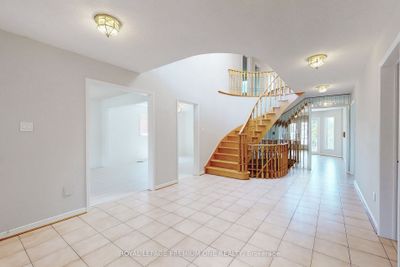 70 Vineyard Crt, House other with 4 bedrooms, 4 bathrooms and 5 parking in Woodbridge ON | Image 3