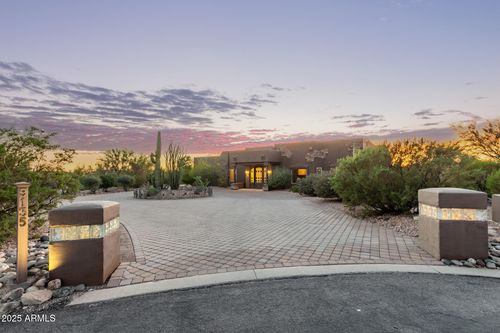 9135 E Buckskin Trl, Scottsdale, AZ, 85255-2222 | Card Image
