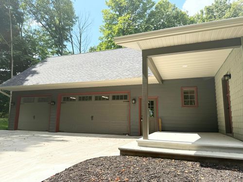 8606 Lakewood Trl, Berrien Center, MI, 49102 | Card Image