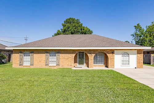 818 Oak Ln, Thibodaux, LA, 70301-6542 | Card Image