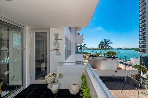 409-11 Island Ave, Miami Beach, FL, 33139-1320 | Card Image