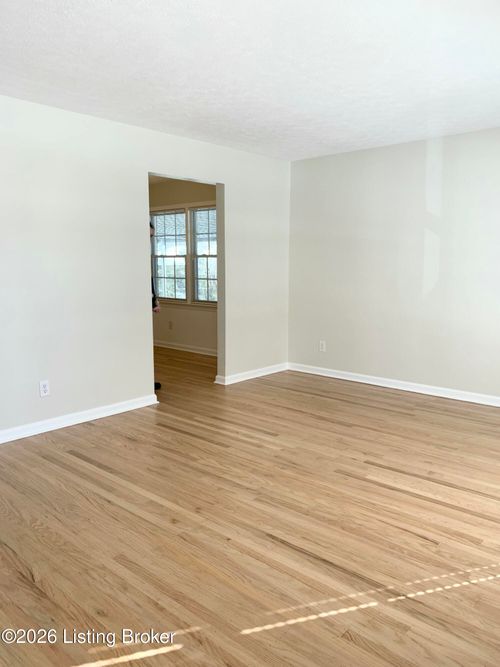 921 Fenley Ave, Louisville, KY, 40222 | Card Image