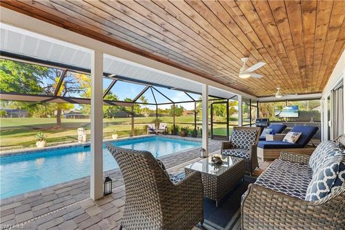 9962 Ortega Ln, BONITA SPRINGS, FL, 34135-6833 | Card Image