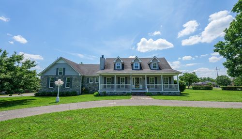 131 Stonehouse Dr, Gallatin, TN, 37066-4634 | Card Image