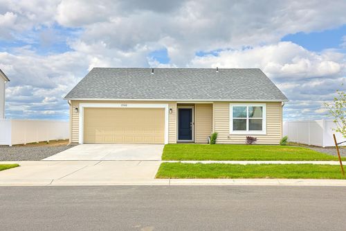 13540 W Crosswinds Ave, Airway Heights, WA, 99001-4000 | Card Image