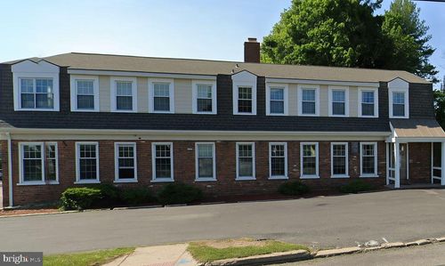 136 W Lancaster Ave, PAOLI, PA, 19301-1786 | Card Image