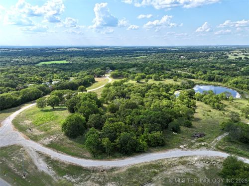 42 E Buffalo Springs Court, Sulphur, OK, 73086 | Card Image