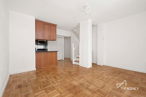 1b-425 78th St, New York, NY, 10075-1660 | Card Image