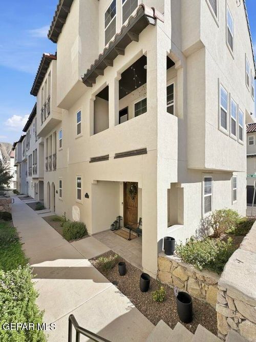 341 Vin Almoradi Ct, El Paso, TX, 79912-2390 | Card Image