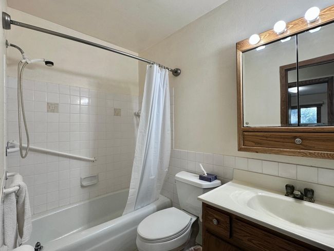 APT-103 - 3153 Old Highway 8, Condo with 2 bedrooms, 1 bathrooms and null parking in Minneapolis MN | Image 15