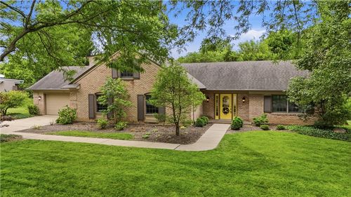 550 Evans Ln, Washingtn Twp, OH, 45459-1613 | Card Image