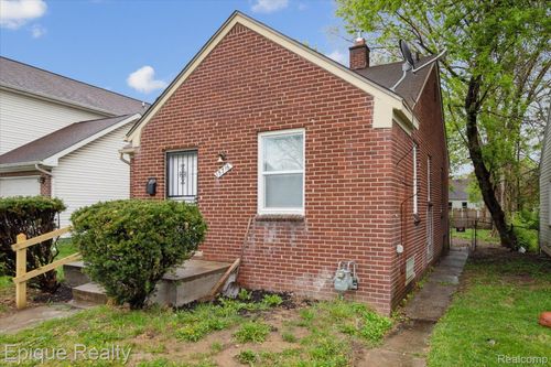 15716 Patton St, Detroit, MI, 48223-1109 | Card Image