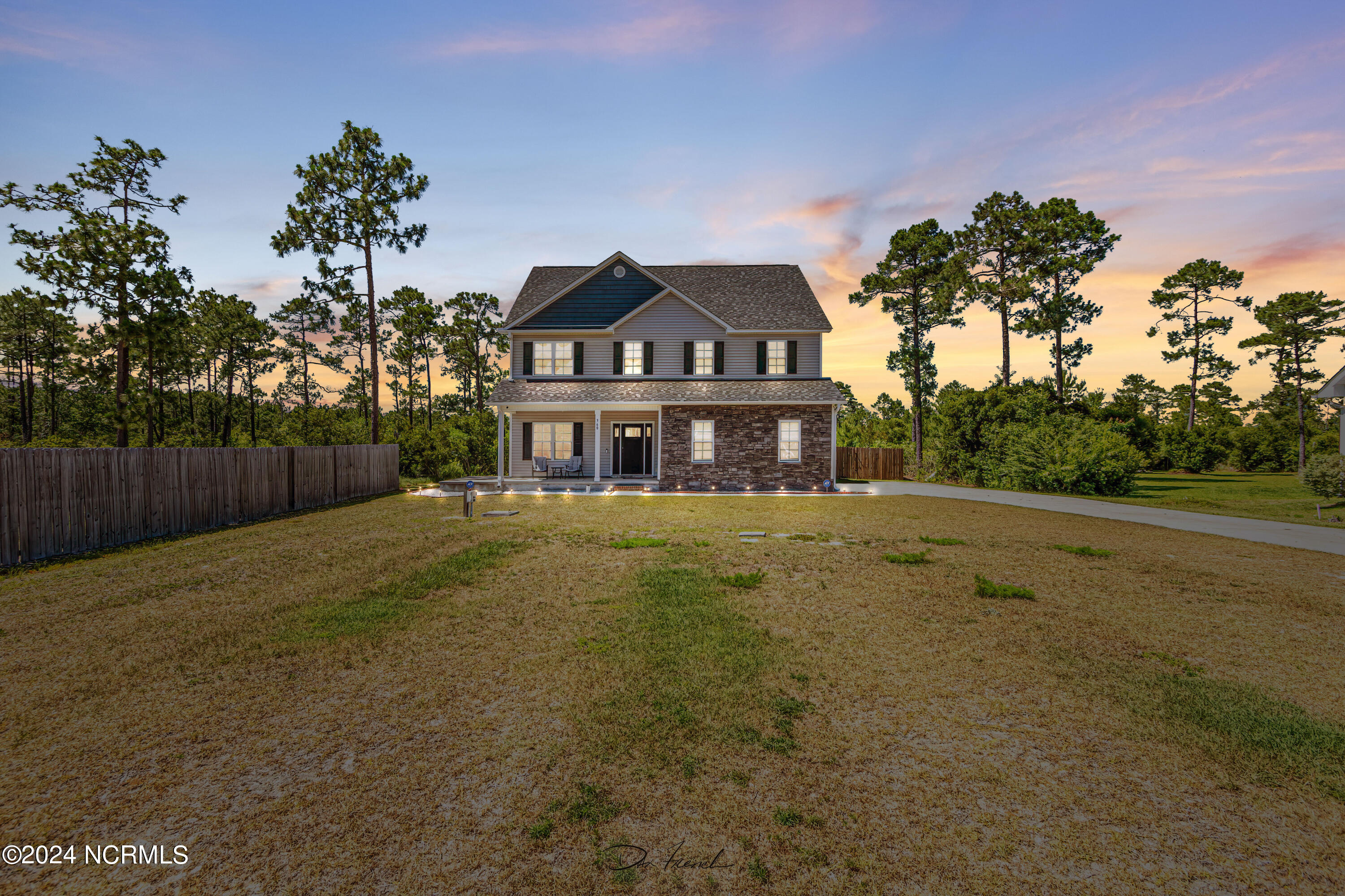 Inverness Dr, Hubert, NC 28539