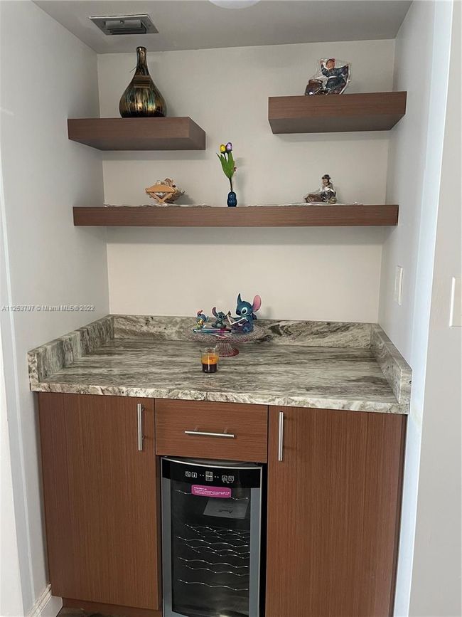 APT-105 - 6451 N University Dr, Condo with 2 bedrooms, 2 bathrooms and null parking in Tamarac FL | Image 7
