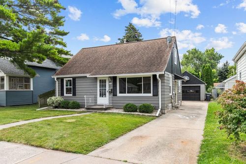 1321 Rahr Avenue, OSHKOSH, WI, 54901 | Card Image
