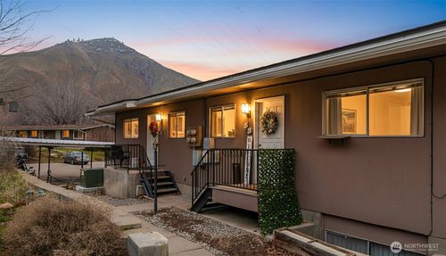 apt-53-1815 Number 2 Canyon Rd, Wenatchee, WA, 98801-2346 | Card Image