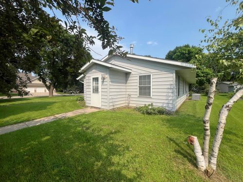 161 Hillcrest Ave, Spicer, MN, 56288-9613 | Card Image