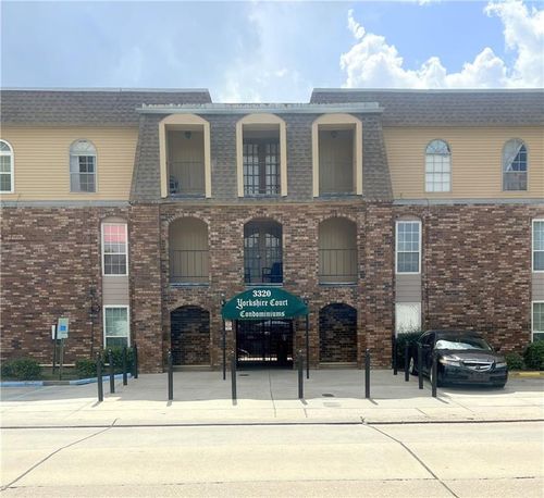 apt-239-3320 N Arnoult Rd, Metairie, LA, 70002-7501 | Card Image